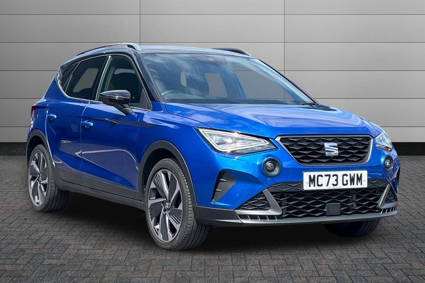 SEAT Arona listing photo