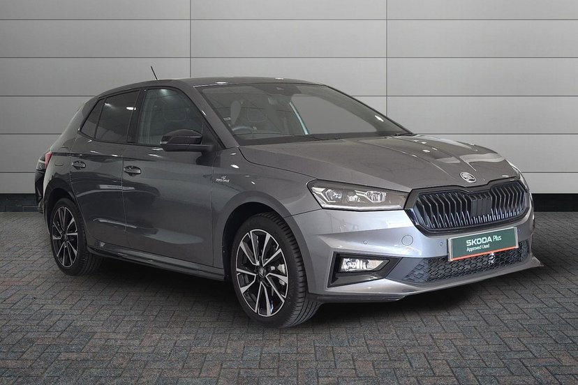 Skoda Fabia listing photo