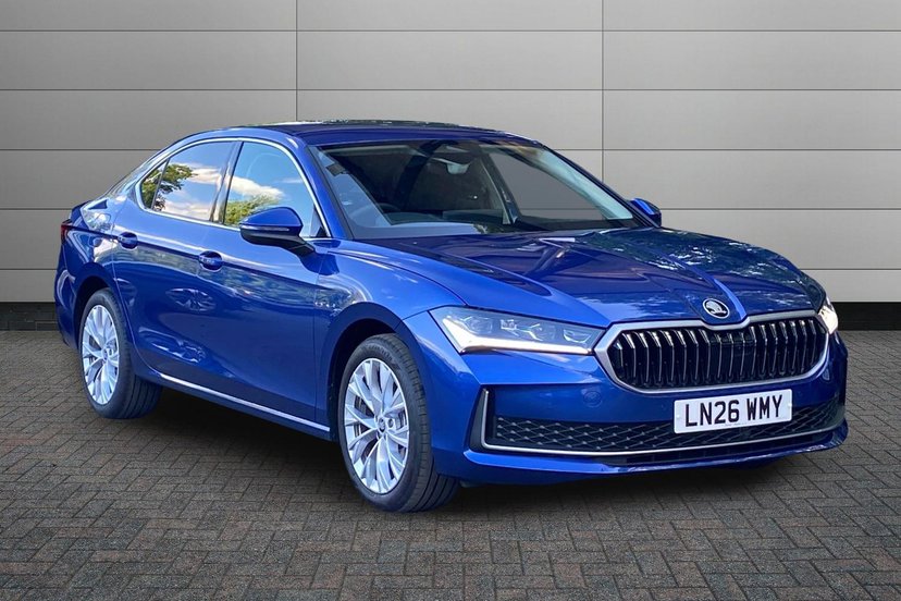 Skoda Superb listing photo