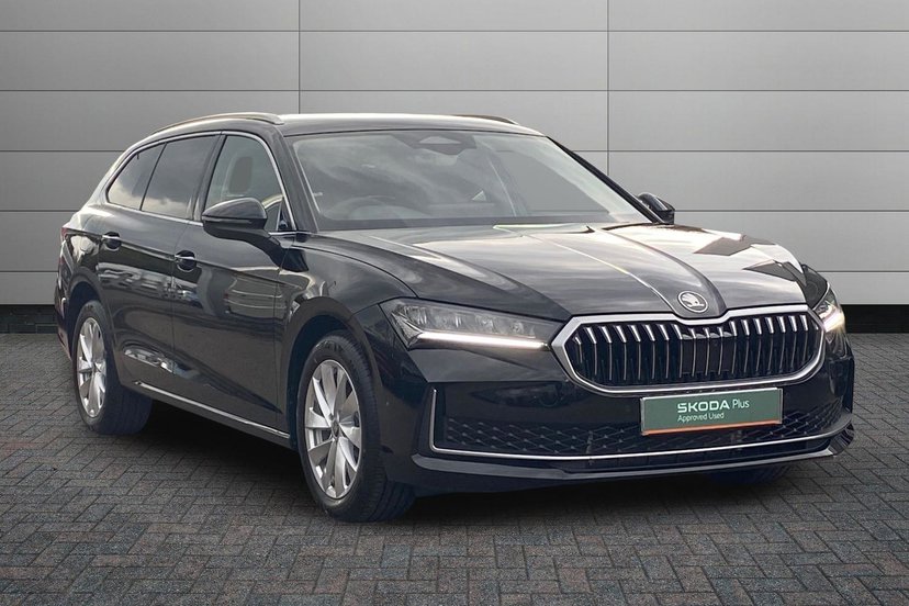Skoda Superb listing photo