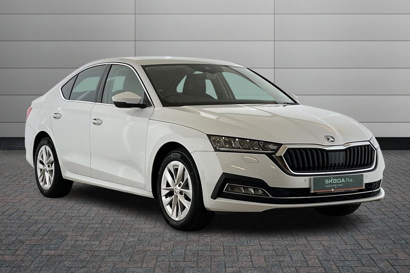 Skoda Octavia listing photo