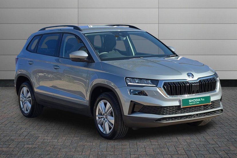 Skoda Karoq listing photo
