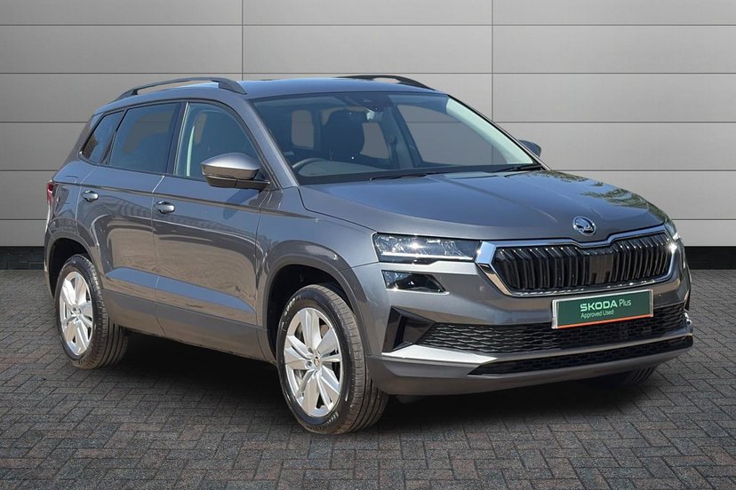 Skoda Karoq listing photo