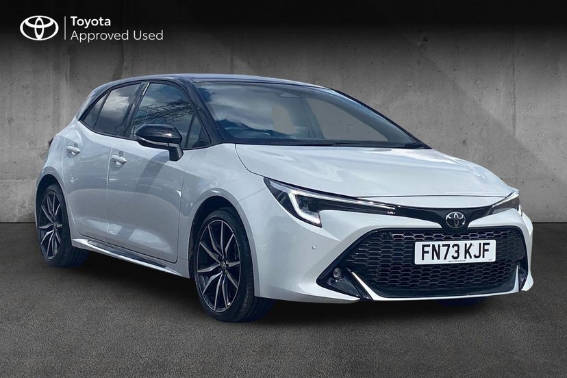 Toyota Corolla listing photo