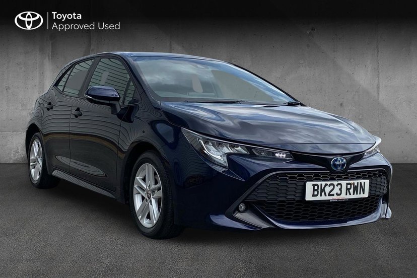 Toyota Corolla listing photo