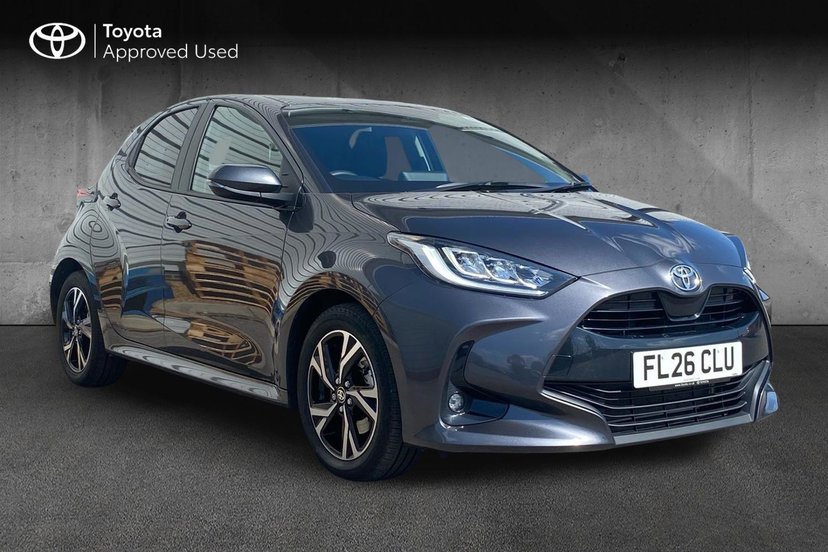 Toyota Yaris listing photo
