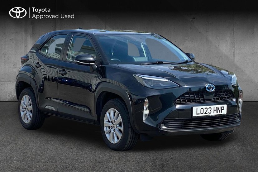 Toyota Yaris Cross listing photo