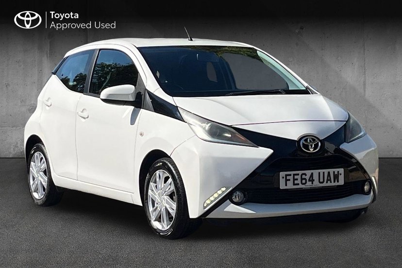 Toyota AYGO listing photo