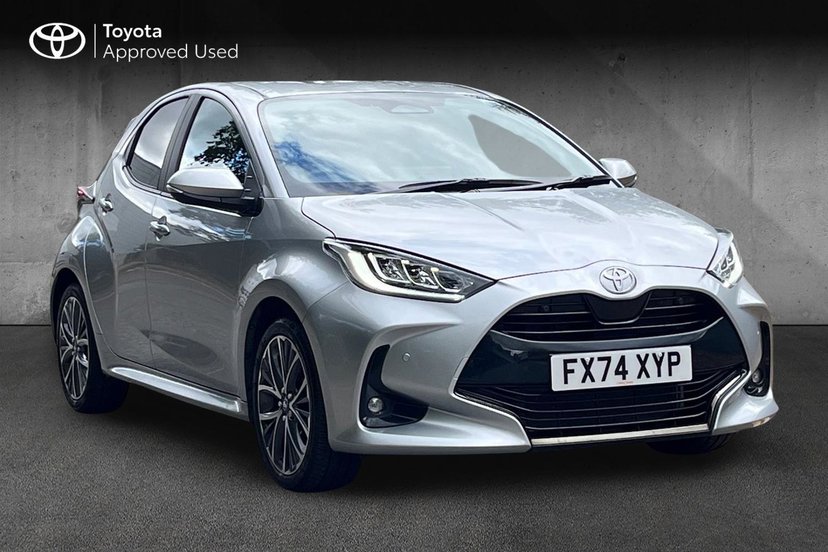Toyota Yaris dealer public-web source image