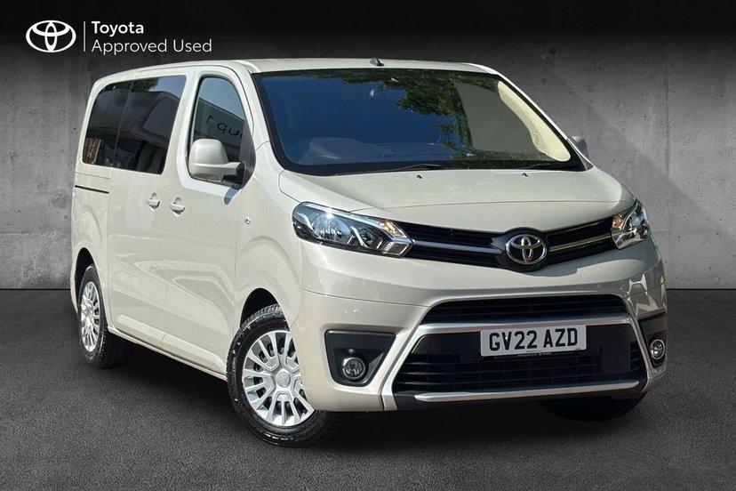 2022 TOYOTA PROACE VERSO