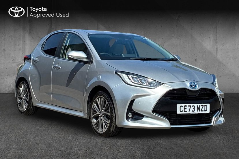 Toyota Yaris listing photo