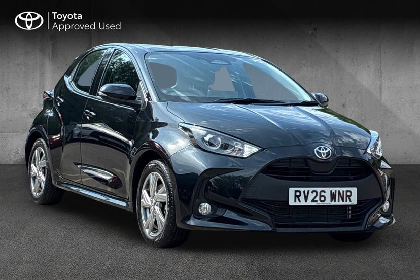 Toyota Yaris listing photo