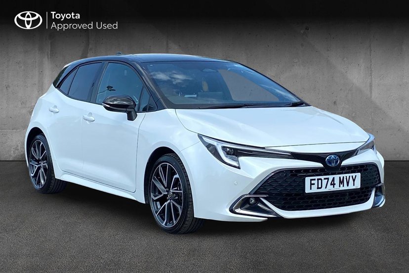 Toyota Corolla listing photo