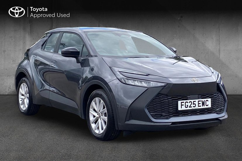 Toyota C-HR listing photo