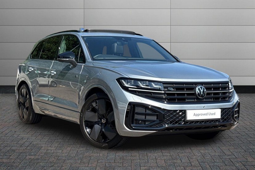 Volkswagen Touareg listing photo