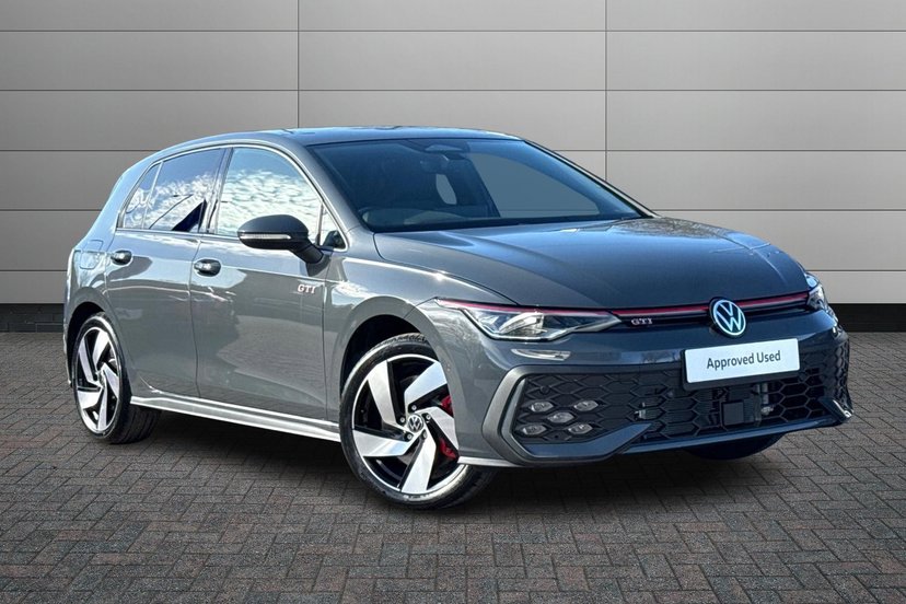 Volkswagen Golf listing photo