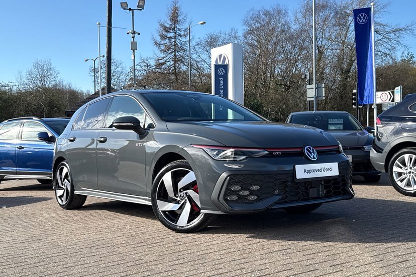 2026 Volkswagen Golf thumbnail 16