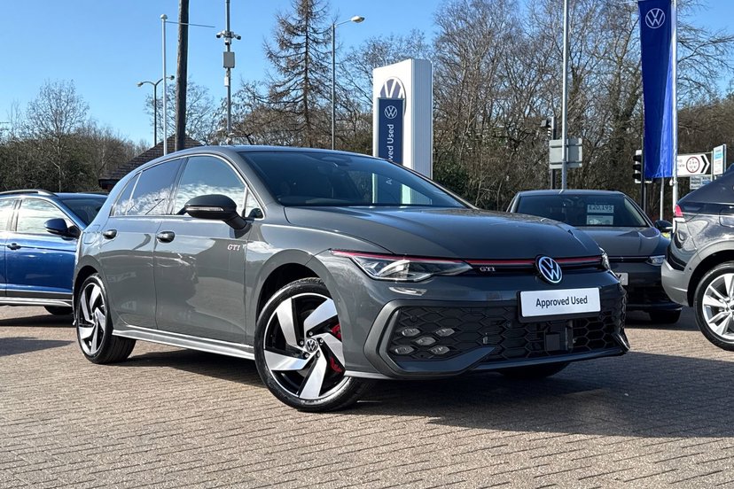 2026 Volkswagen Golf thumbnail 18