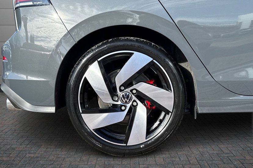 2026 Volkswagen Golf thumbnail 6