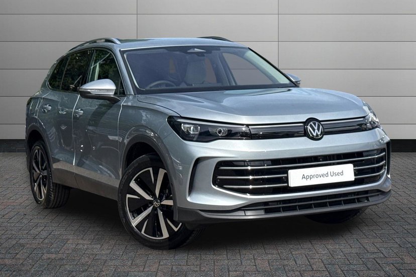 Volkswagen Tiguan listing photo