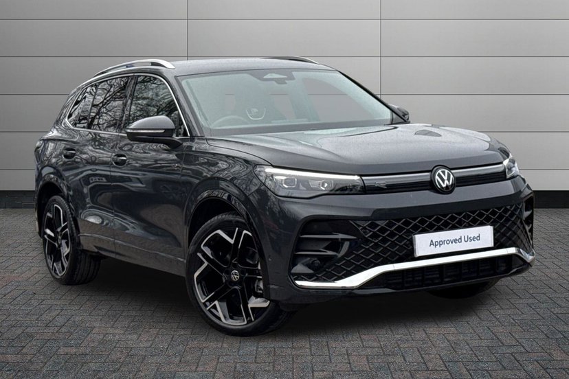Volkswagen Tiguan listing photo