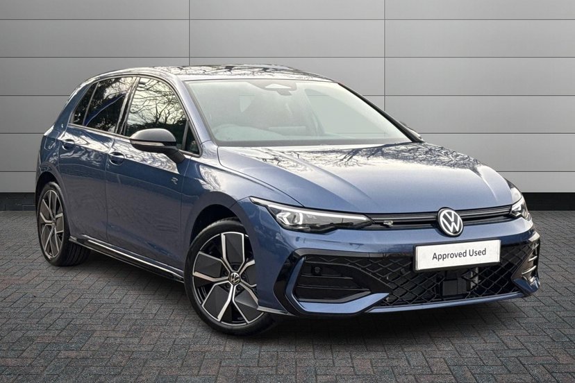 Volkswagen Golf listing photo