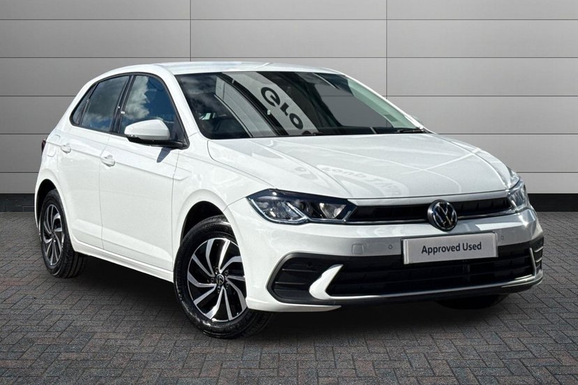 Volkswagen Polo listing photo
