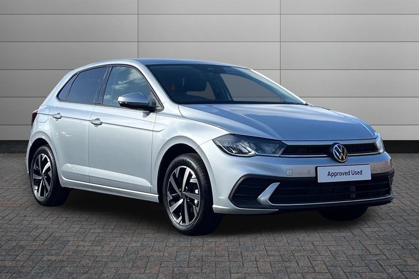 Volkswagen Polo listing photo