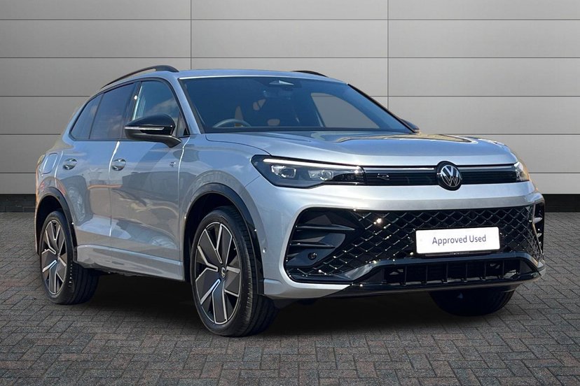 Volkswagen Tiguan listing photo