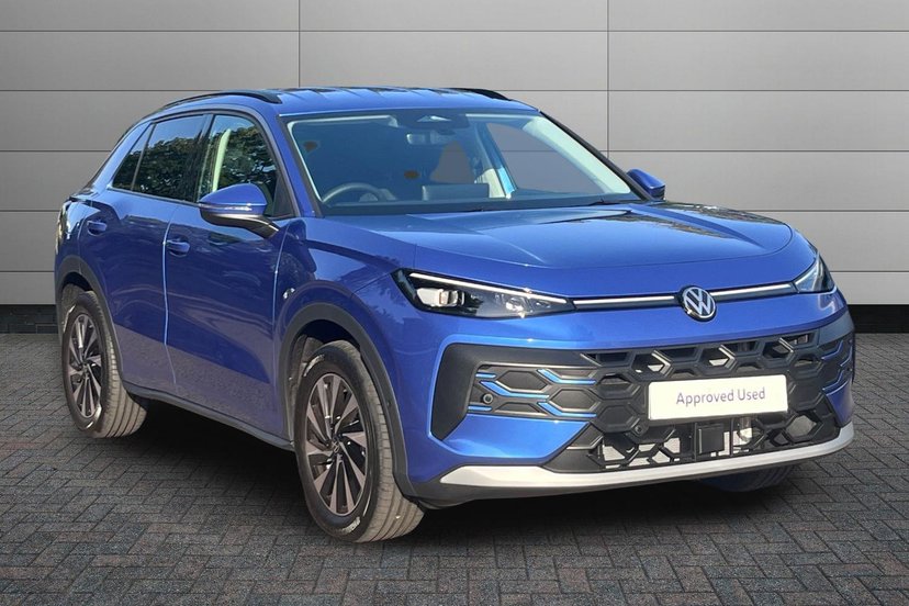 Volkswagen T-Roc listing photo