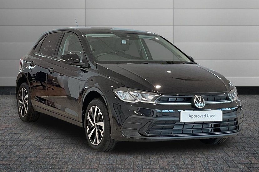 Volkswagen Polo listing photo