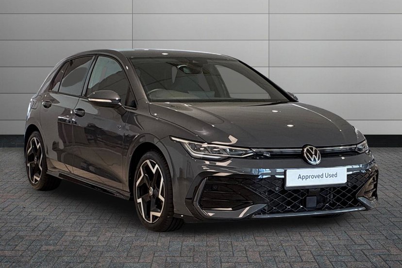 Volkswagen Golf listing photo