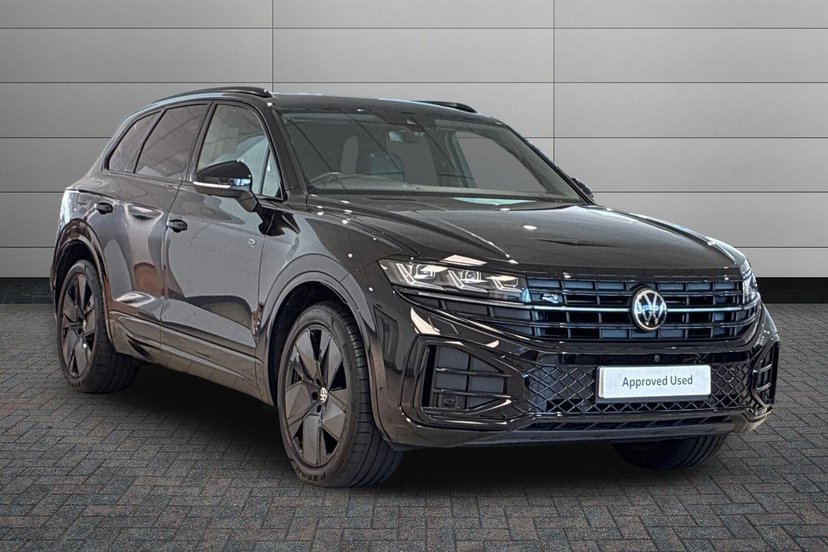 Volkswagen Touareg listing photo