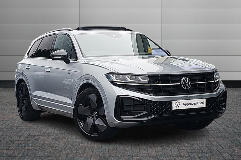 Volkswagen Touareg listing photo