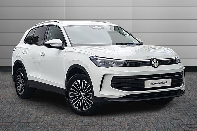 Volkswagen Tiguan listing photo