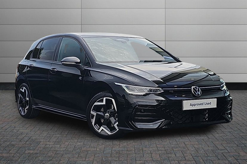 Volkswagen Golf listing photo