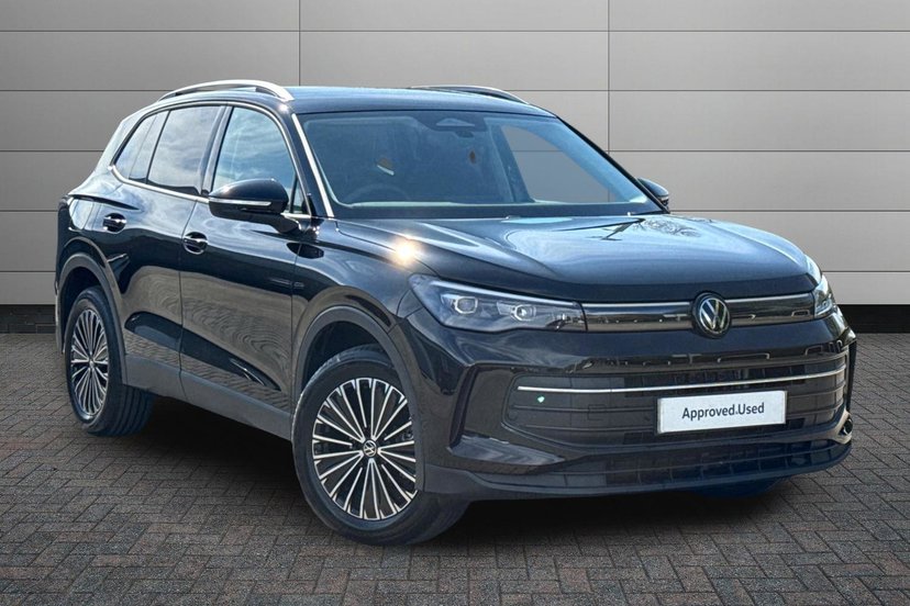 Volkswagen Tiguan listing photo