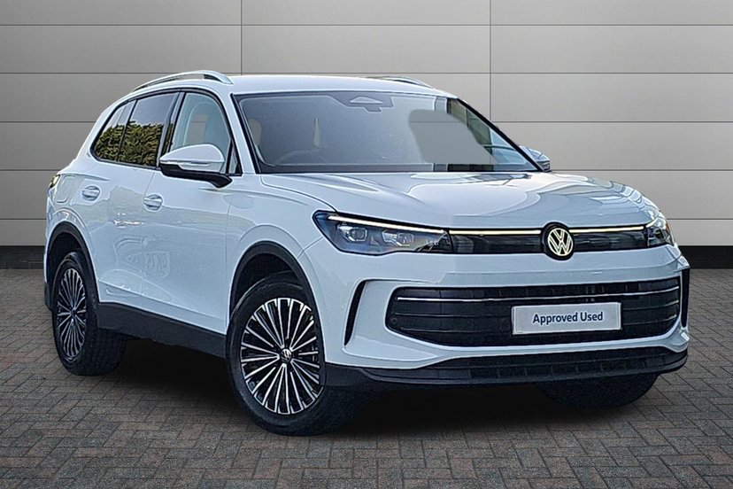 Volkswagen Tiguan listing photo