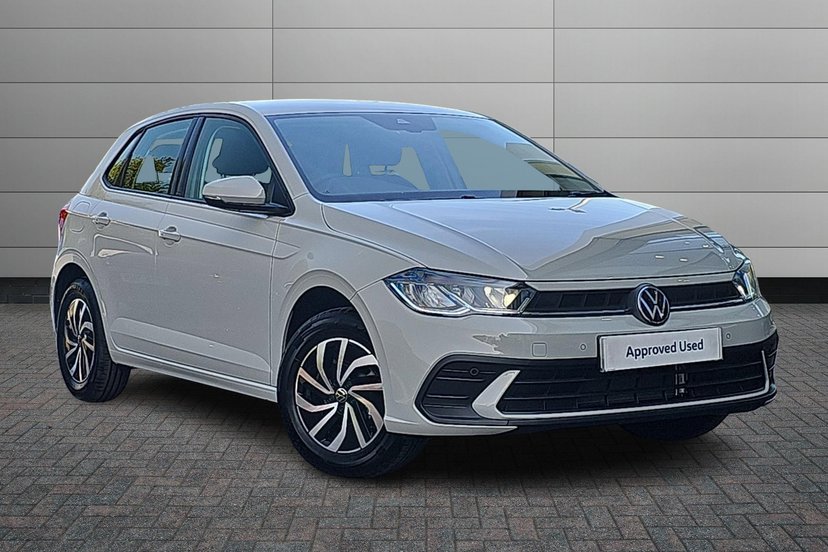 Volkswagen Polo listing photo