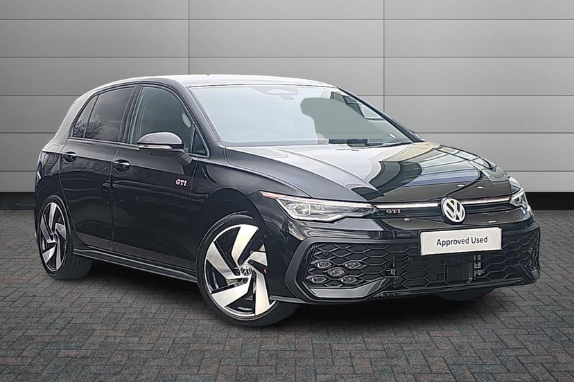 Volkswagen Golf listing photo
