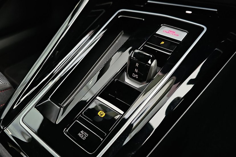2026 Volkswagen Golf thumbnail 11