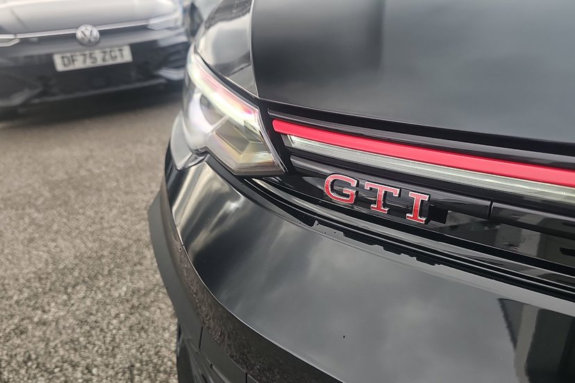 2026 Volkswagen Golf thumbnail 17