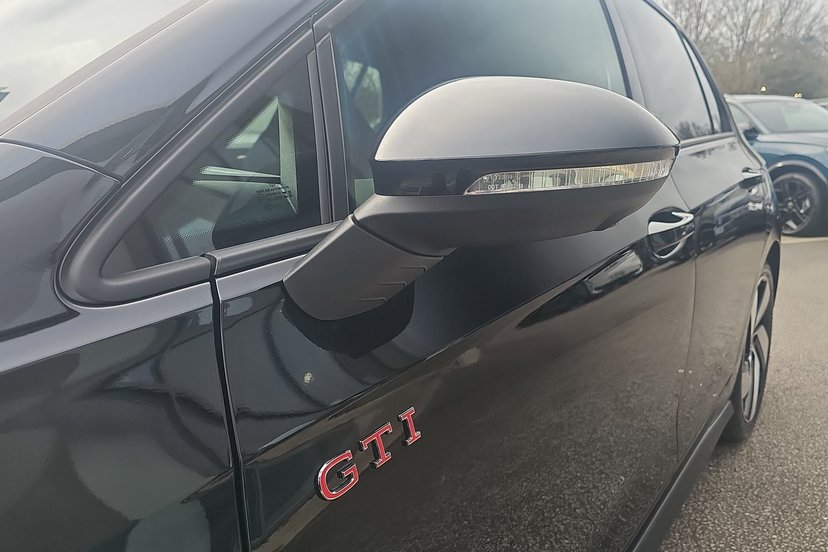 2026 Volkswagen Golf thumbnail 19