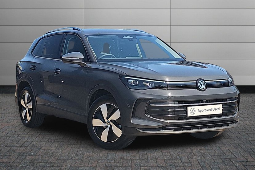 Volkswagen Tiguan listing photo