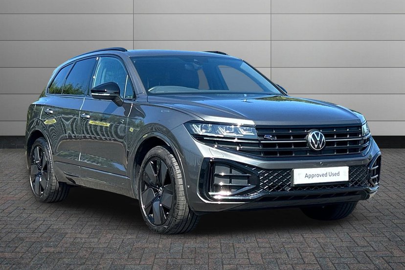 Volkswagen Touareg listing photo