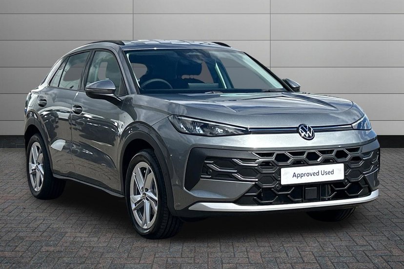 Volkswagen T-Roc listing photo