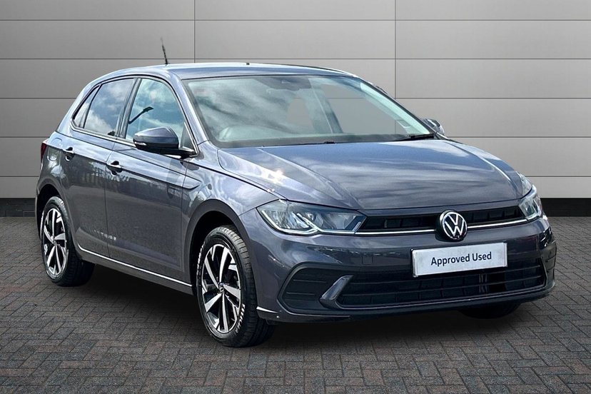 Volkswagen Polo listing photo