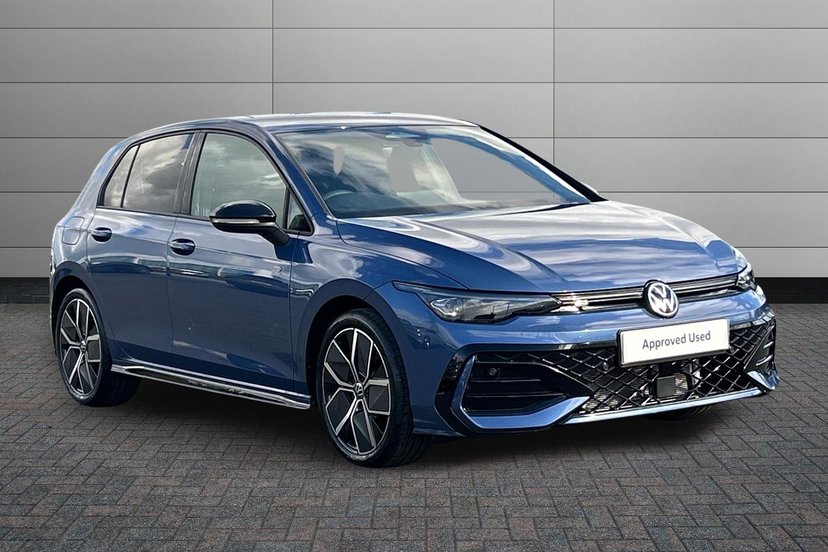 Volkswagen Golf listing photo