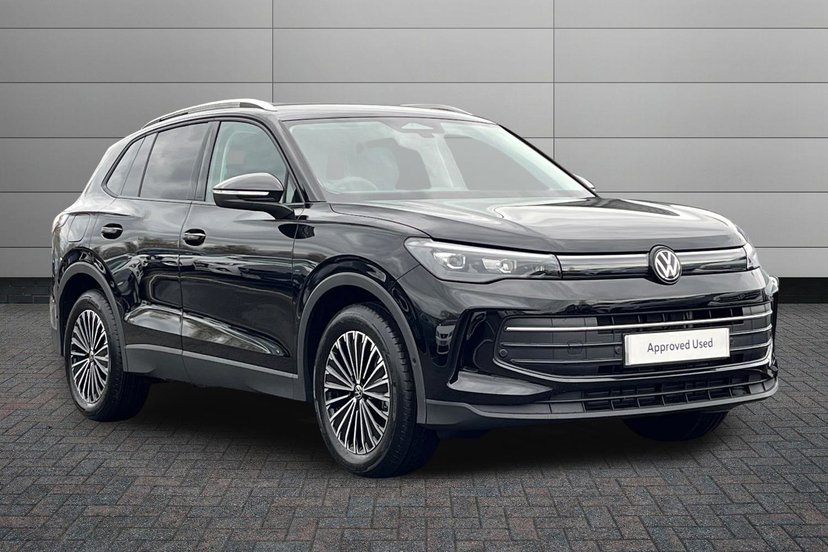 Volkswagen Tiguan listing photo