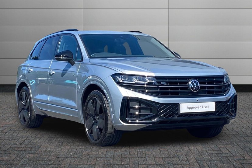 Volkswagen Touareg listing photo